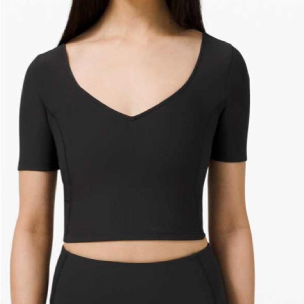 NWT lululemon ribbed contoured v-neck short sleeve